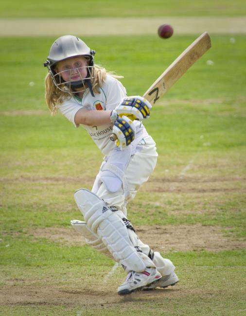 Girls cricket Girls cricket
